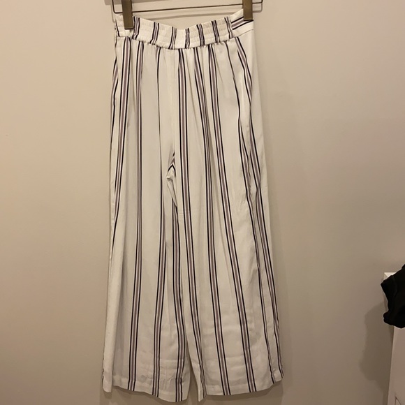 Dynamite white striped flowy pants - Picture 5 of 5